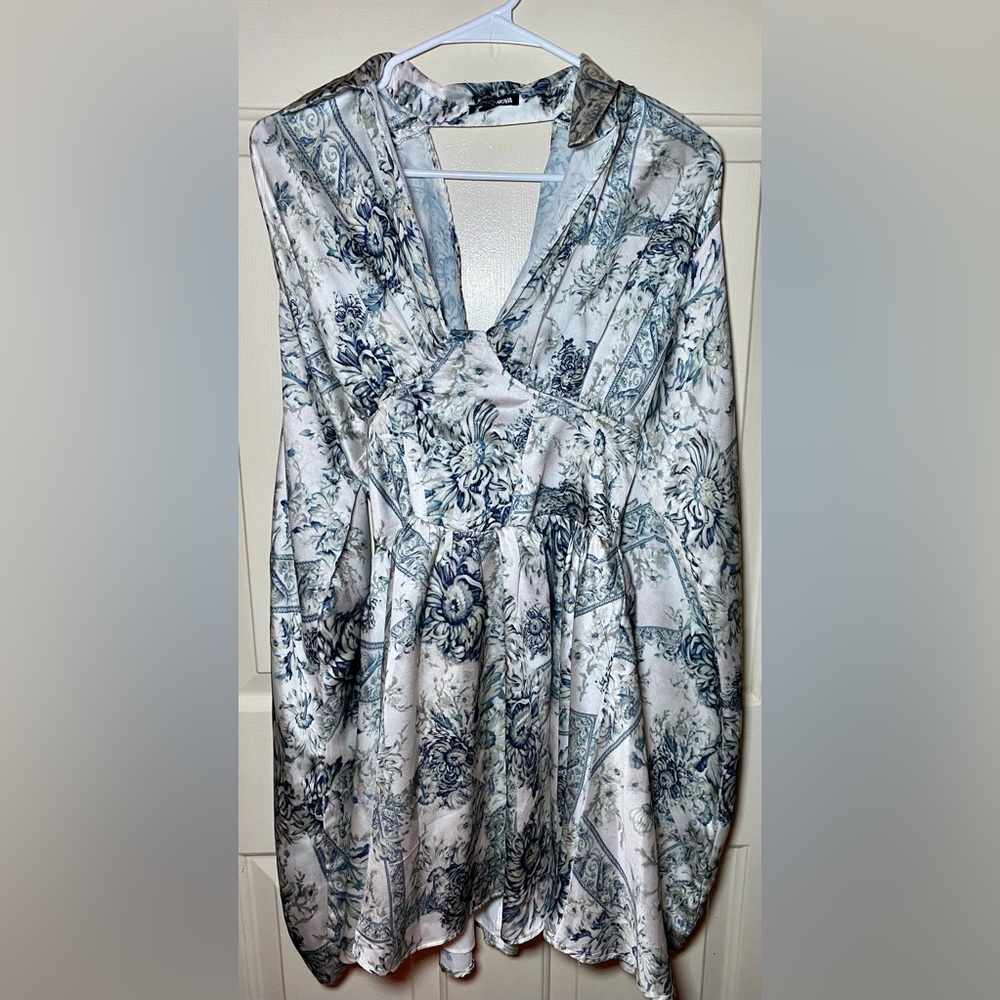 Fashion Nova Womenβs Black And White Long Sleeve Pattern Back Out Mini Dressβ S